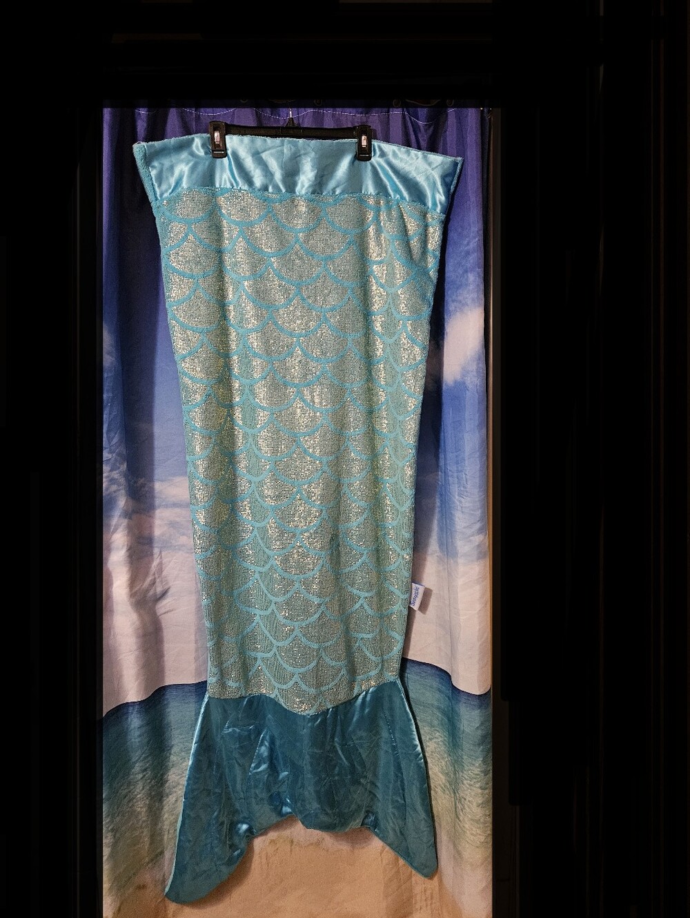 Child's Sparkle Mermaid Tail Blanket - Light Teal